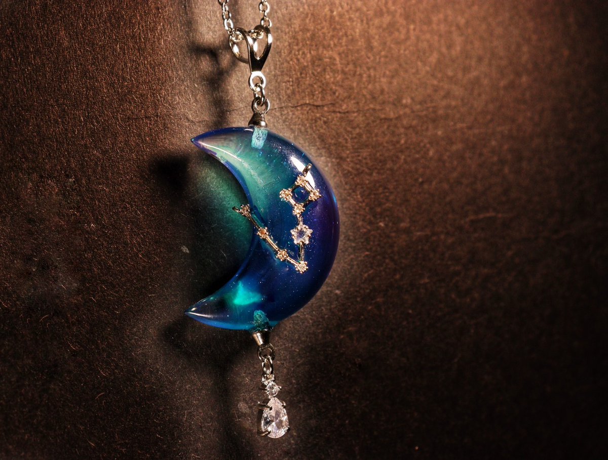 reiriser's tweet photo. BASEにて先程作品をアップを
させていただきました！
色いつも人気があった色に
させていただいております！
こちらからご覧いただけます
https://t.co/EsW5g9aDLI 
#resin
#レジン https://t.co/qBfCCCUqS0