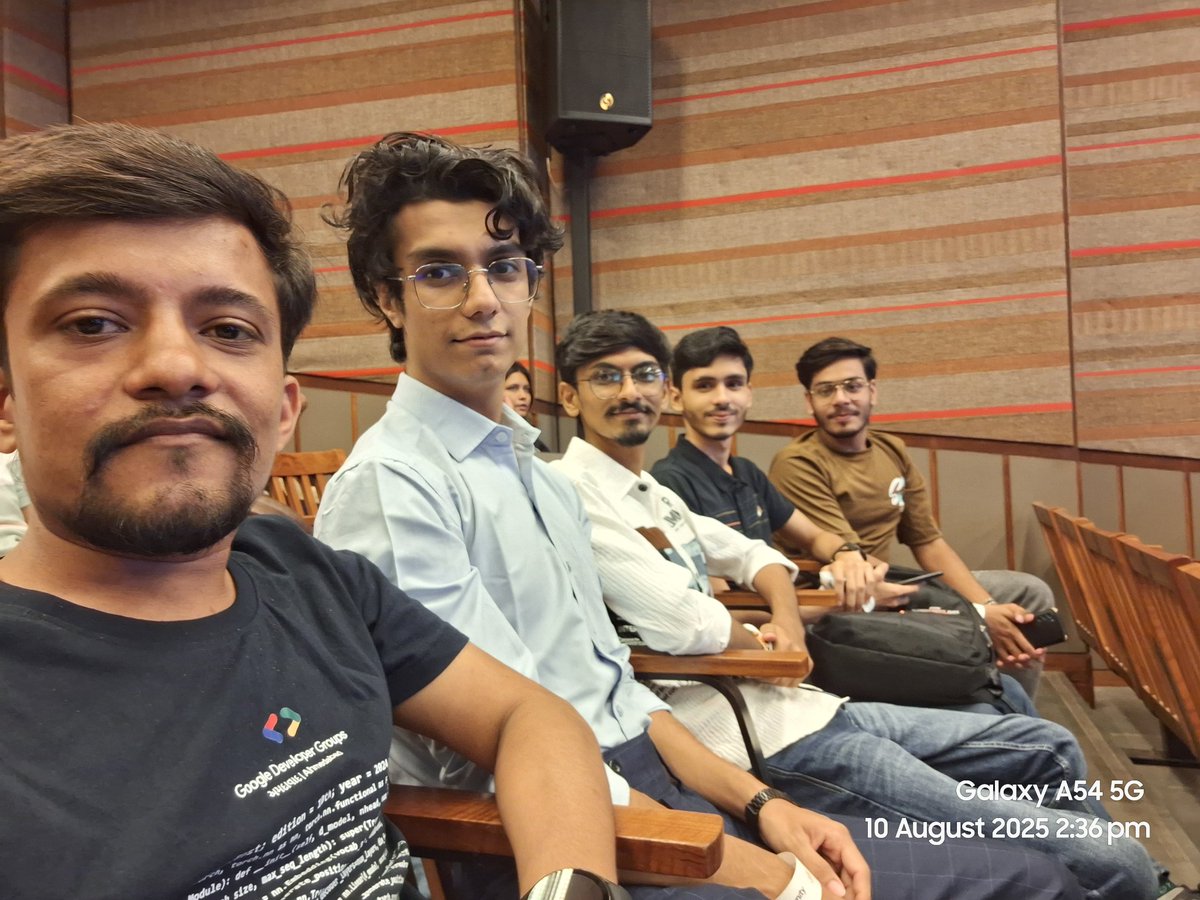 Yashnandha06's tweet image. Learning, networking, and growing at #GDGCLOUDAHM! Soaking up all the knowledge on #CloudComputing.

#GDGCloudAhm #GCCDAhm25 @GDGCloudAhm @GoogleDevsIN 
#AHMEDABAD #Gemini #LLMs #prompt #Ethereum 

With @EnderDesai