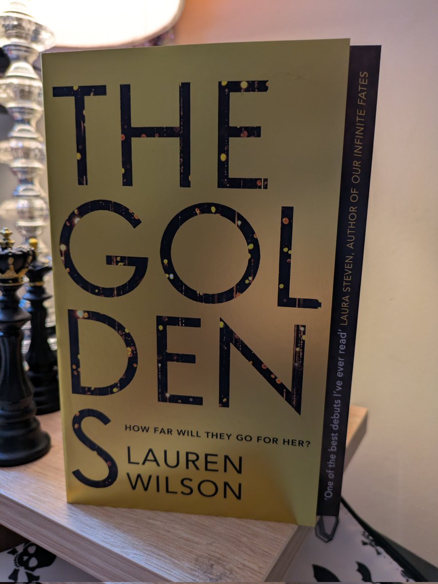 📚 Book Mail 📚

I've already read Valentino as an ARC but I wanted it in paperback, and the other 2 sound really interesting! Have you read any of these? 

#bookmail #bookselection #booksuggestions