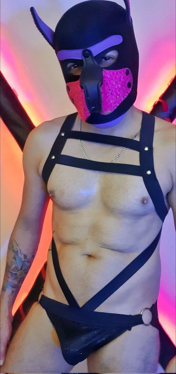 Sábado de perreo 🐶🦮 wooofff 
<a href="/ReGio_LanDiaM/">ReGioLanDia</a>