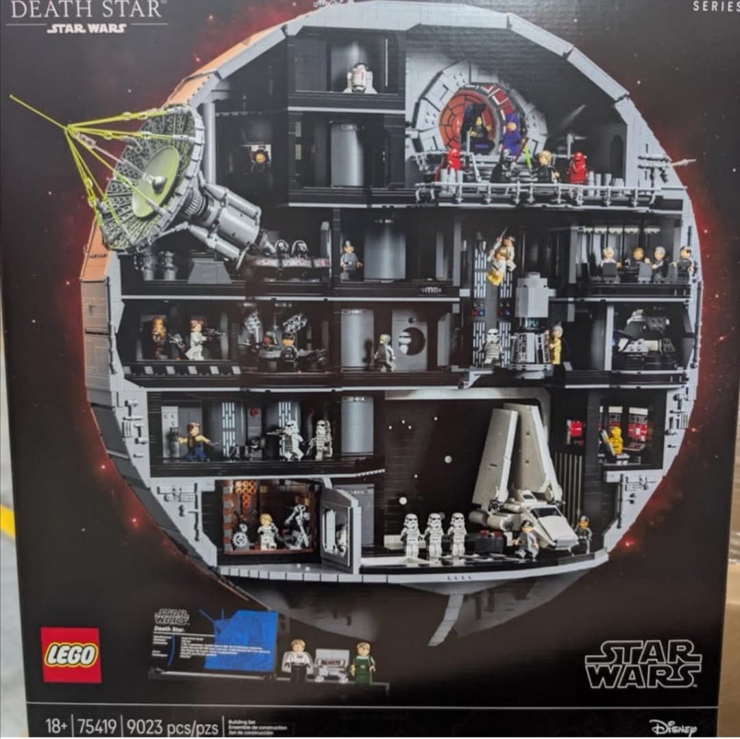 Nové Lego od října… 9000 dílků, cca 1000 dolarů… asi musím rozšířit sklad :-)