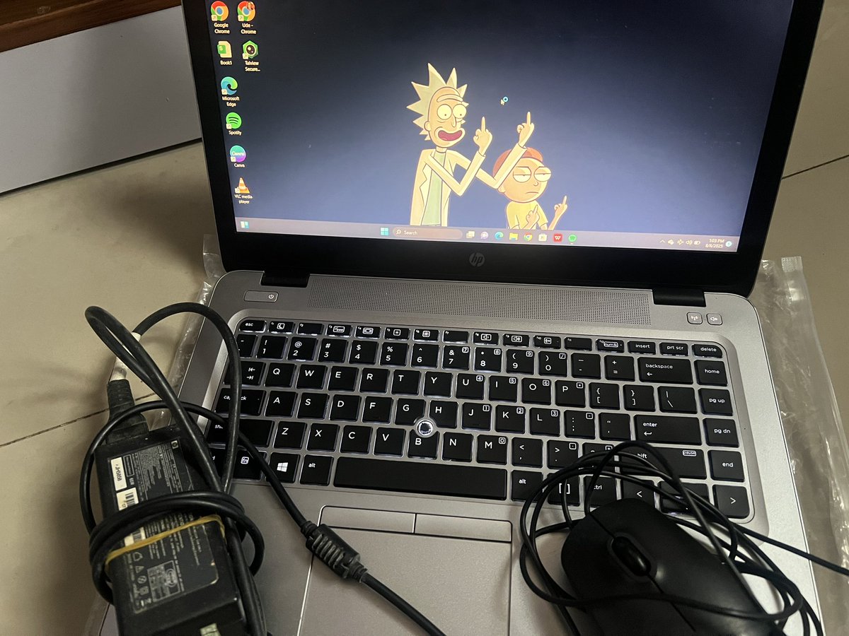 HP elitebook 840 G3
Core i5 6th gen
8/256GB SSD
Keyboard light
Fingerprint✅
Charger and mouse inclusive
200k
Lagos state
091 2172 8722