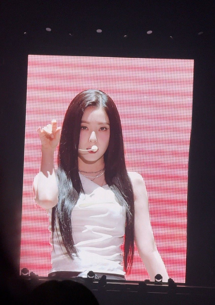 아 또 빠슌이 어깨 올라간다 얼굴 ㅁㅊ