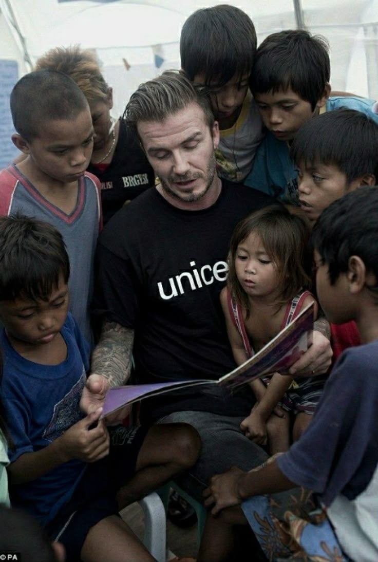 Reavement's tweet image. Journeying around the world with good intentions, meeting people from diverse backgrounds who share their stories so beautifully, will someday become valuable lessons for me.