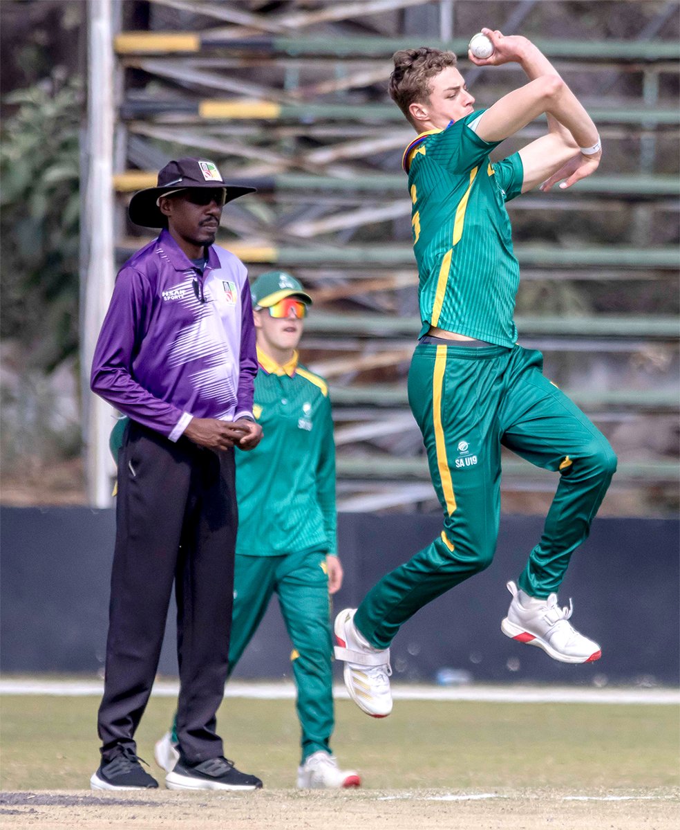 Drinks 🥤

Bangladesh U19 are 122/3 after 30 overs

𝗪𝗔𝗧𝗖𝗛 𝗟𝗜𝗩𝗘: t.ly/w_skA 
Ball-by-ball 📝:t.ly/ziVUY

#ExperienceZimbabwe #U19TriSeries #BANvSA