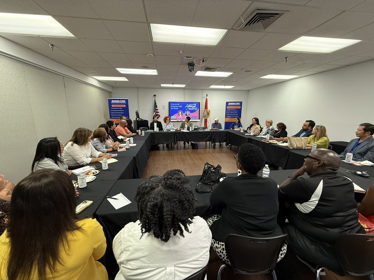 Proud of our 10th Listening Tour stop at Keiser University! 
Grateful to local business owners for sharing your stories &amp; solutions.

Thank you Pedro Torushina of the @HispanicCFL for joining the roundtable—together, we grow stronger.
#LeadershipWithPurpose #StrongCommunity