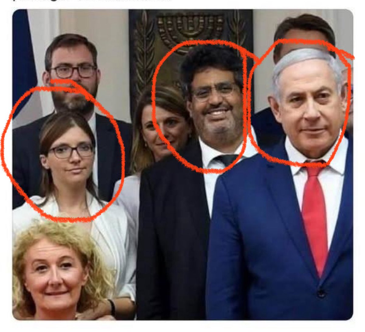 C’est l’heure de ressortir les photos de vacances entre amis.