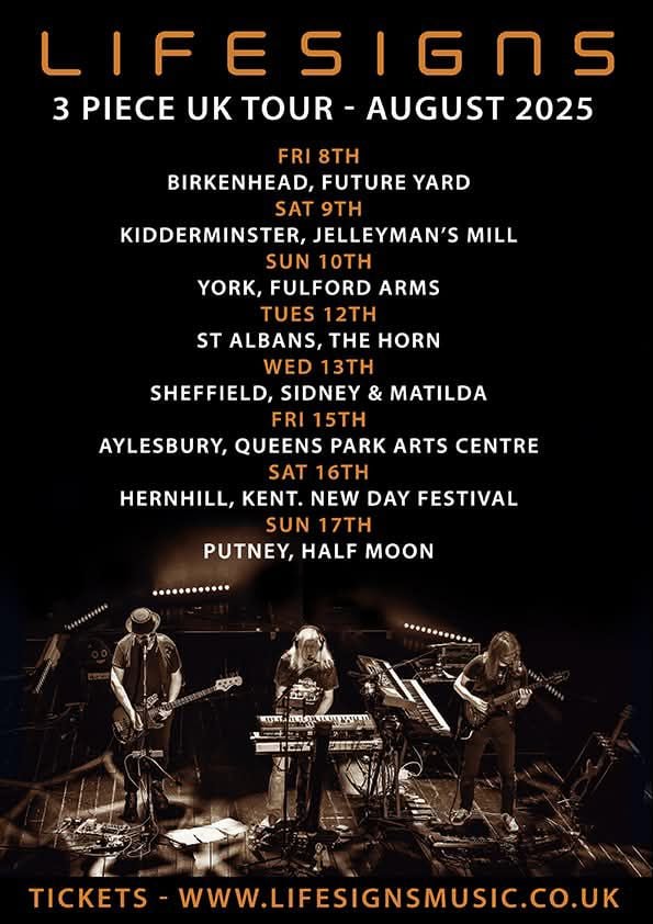 #FridayRockShow TONITE <a href="/Lifesigns_uk/">Lifesigns</a> Return To #FutureYard 

✖️ #JohnnyLarr ⚡ A Lad Insane 🔥 #HollowLife 📻
#SoundSynau 🎧 Shining Bright Like Mersey Lights 🔊
Church Of Rock 'N' Roll☠️ Dark Hollow ✟ KЯ@$h &amp; BurЯn 
♥♣♦♠ Dr Pepper’s Jaded Hearts Club Band 33➕45 🟰 78