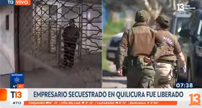 Sebastian R. (@sebastianrochaz) on Twitter photo 🔹Deambulando encontraron al empresario secuestrado ayer, probablemente tuvieron que pagar una millonaria cifra para su liberación.
Esta es la situación real en que entregara el país el Sr <a href="/GabrielBoric/">Gabriel Boric Font</a> .
Mientras tanto señores como Sebastián Sichel piden " credenciales 🔹Deambulando encontraron al empresario secuestrado ayer, probablemente tuvieron que pagar una millonaria cifra para su liberación.
Esta es la situación real en que entregara el país el Sr <a href="/GabrielBoric/">Gabriel Boric Font</a> .
Mientras tanto señores como Sebastián Sichel piden " credenciales
