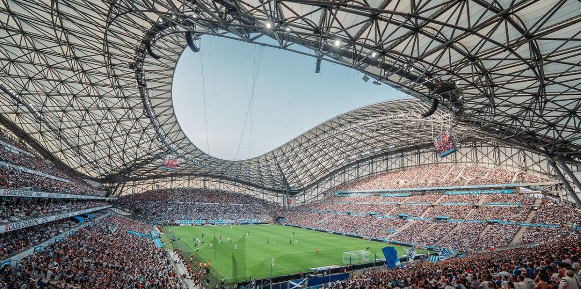 FadaOM (@fadaom_) on Twitter photo ℹ️Des centaines de pompiers seront invités demain par l'OM au Stade Vélodrome pour assister au match contre Aston Villa, et les féliciter de leurs interventions sur les incendies récents. 👏👏
(<a href="/ici_provence/">ici Provence</a>) #TeamOM ℹ️Des centaines de pompiers seront invités demain par l'OM au Stade Vélodrome pour assister au match contre Aston Villa, et les féliciter de leurs interventions sur les incendies récents. 👏👏
(<a href="/ici_provence/">ici Provence</a>) #TeamOM