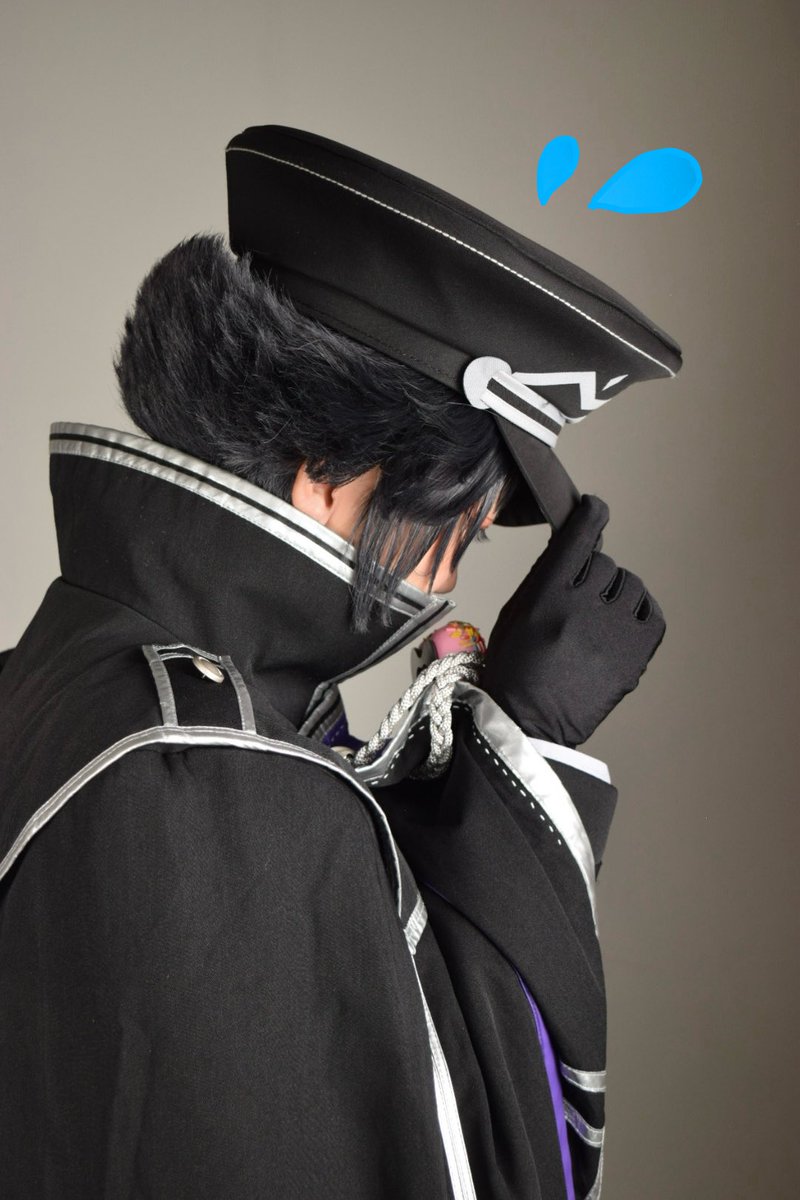kosame921's tweet photo. 【cos、刀剣乱舞】水心子正秀  ⚠︎四コマ

      「わーい！おやつだぁ！！！」

              「あ゛っ！？我が主！？！？」

「ん゛っ……んん゛……、頂こう…、」

＿＿＿＿＿＿＿＿＿＿＿＿＿＿

📸:瑠璃さん(@lapislazli_ruri ) https://t.co/ydumGaxCUh