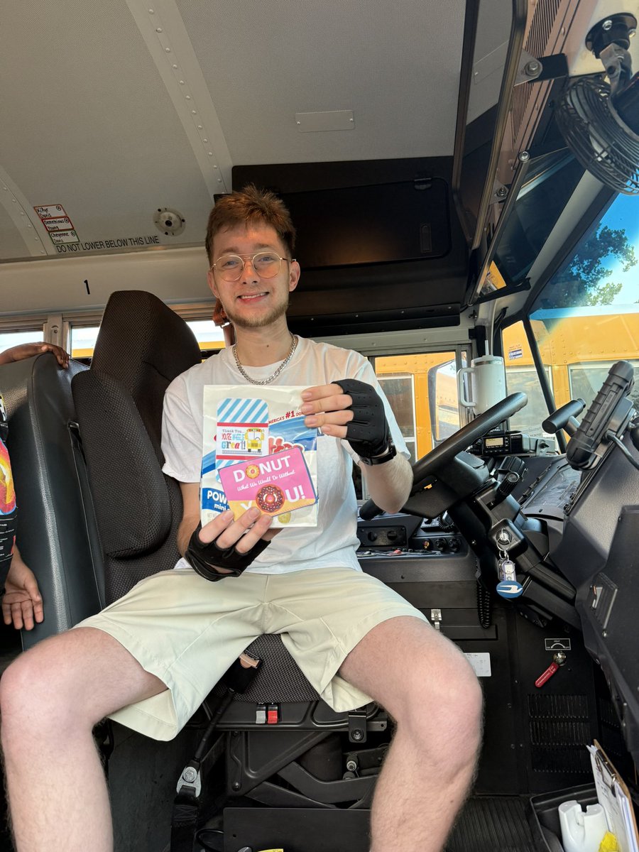 Happy Bus Driver Appreciation—thankful for your partnership &amp; positive contribution to our <a href="/NorthWayneElem/">Karen Boatright</a> family! 🚌🚸💙 #WeAreWayne #PantherProud