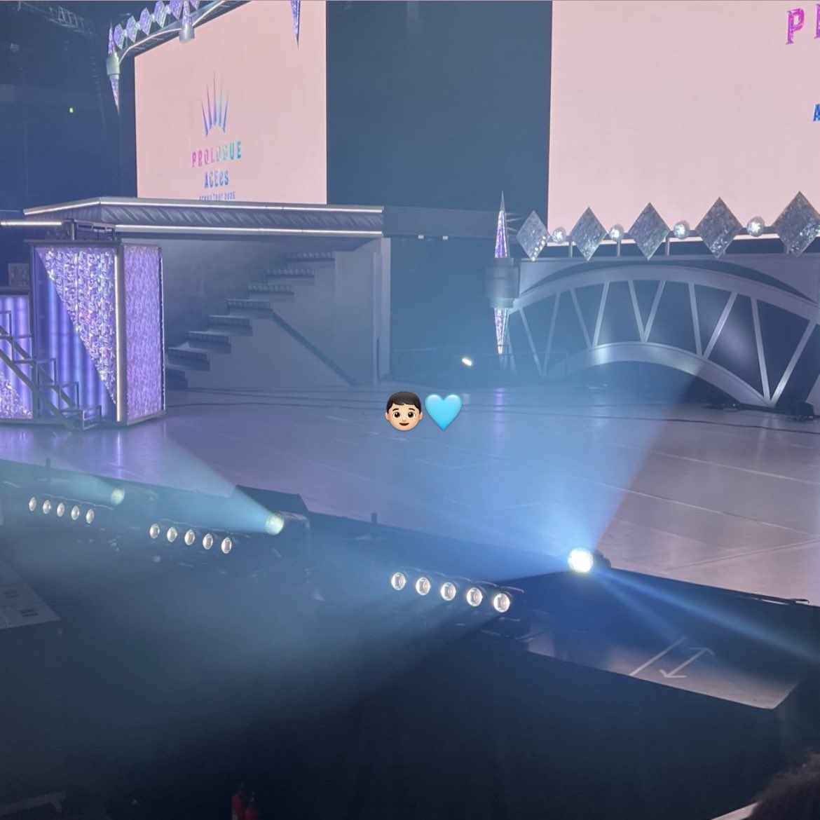 n__s116's tweet photo. #ACEesArenaTour2025PROLOGUE ♡̴⟡.˚ https://t.co/rKcOY9lYye