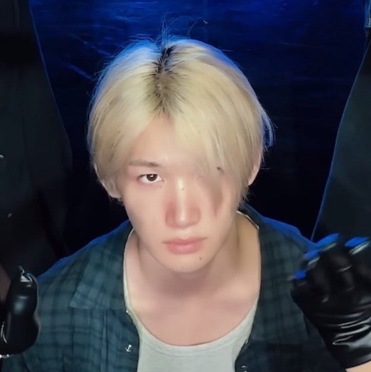 asakusajo's tweet image. 아 진짜쌩얼차이햌뿜음