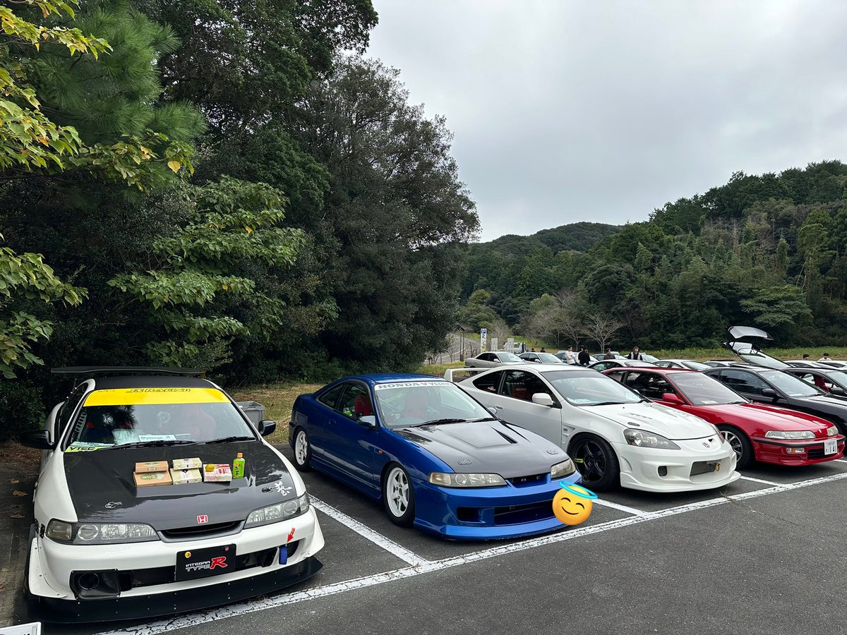 #オフテグラの思い出

初参加は単独参加でしたが、Xやインスタで繋がってるお友達さんに出会えて、嬉しかったな🐧✨新しくお友達も出来たし🐧✨
行き帰りでガネさんに会えたのがサプライズだったな🐧
2回目も同様に楽しめたし、車熱が更に上がった🐧✨