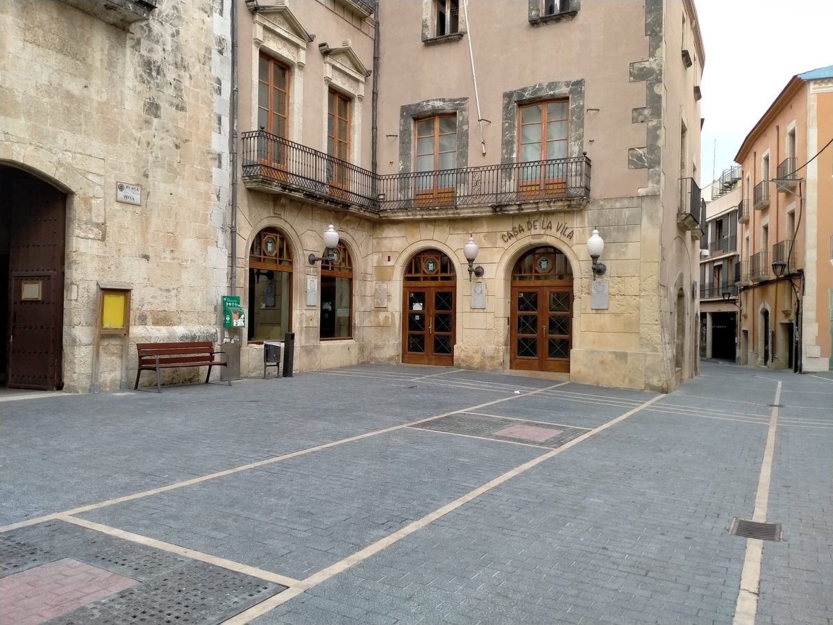XVendrellenca's tweet photo. 📢 Denunciem a @sindicgreugescat l’Ajuntament del Vendrell per incomplir la Llei 39/2015 i no respondre en 3 mesos la nostra petició de fer complir la normativa de solars a @avtorreblanca  Exigim respecte i pel Bon Govern! #ComaRuga #Vendrell #BaixPenedès #SíndicDeGreuges #XV https://t.co/AWvuSwekJz