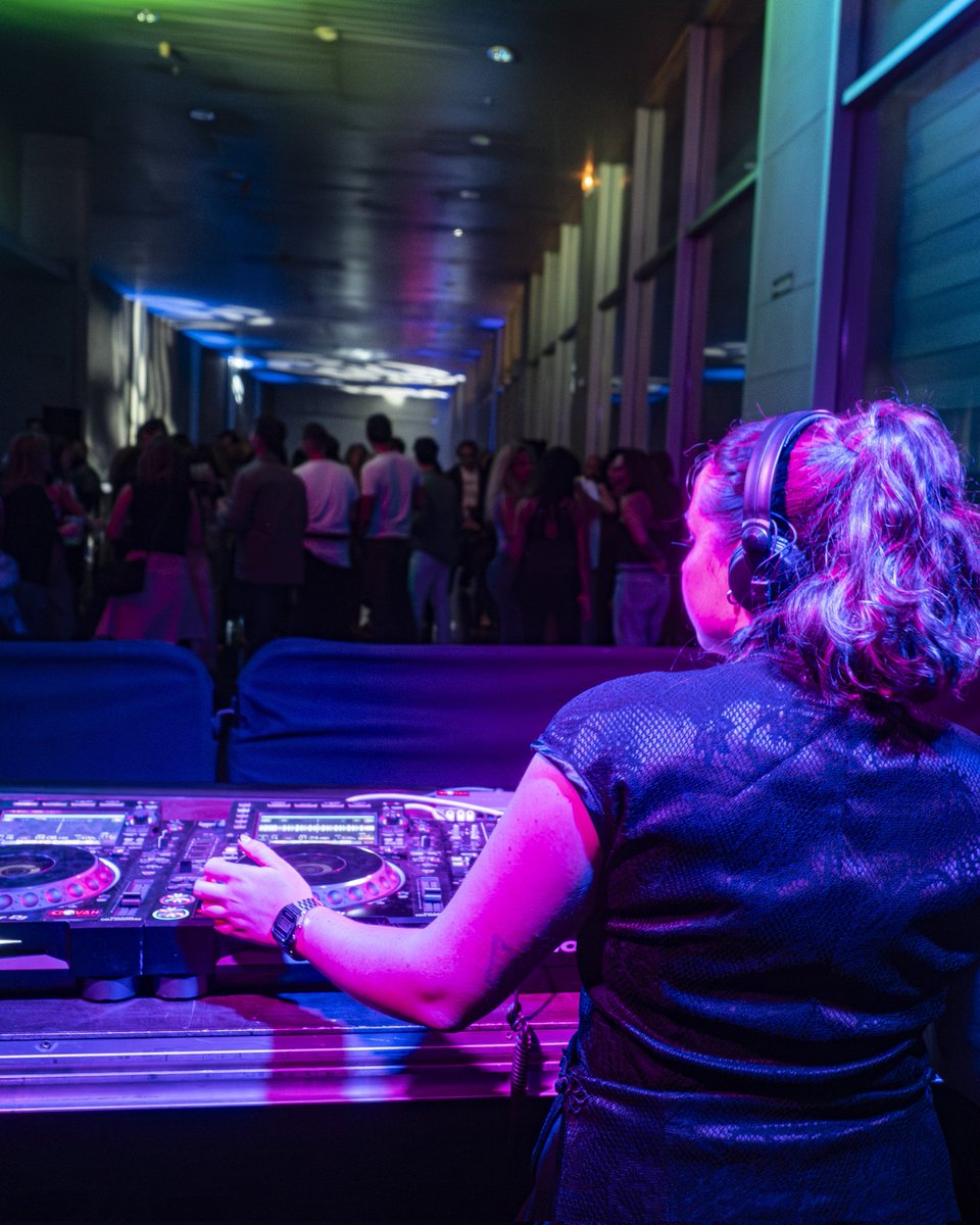 Pon un FIZ Club en tu vida 🎧
🎶 La zona con más vibra del #FIZ con Drizzyclare, Rialto y Zoe
FIZ 2025 | 📆 27.09.2025 📍 Sala Multiusos de Zaragoza
🎟️ Fizfestival.com, ibercaja.es y cajeros de Ibercaja.
<a href="/zaragoza_es/">AyuntamientoZaragoza</a> <a href="/ZCultura/">Zaragoza Cultura</a>