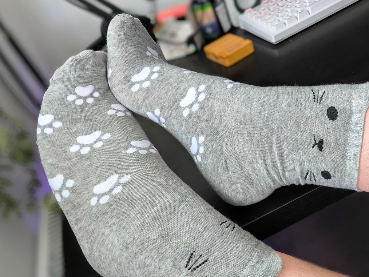 Leider war bei diesem Geschenk von meiner Wishlist keine Nachricht bei, deshalb gehe ich davon aus das die Person Anonym bleiben möchte. Ich habe jetzt mit Abstand die süßesten Söckchen der Welt☺️

Danke ❤️