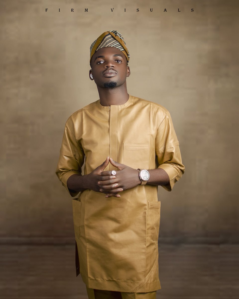 50Leke's tweet photo. HBD to 👑.    best caption wins a gifts https://t.co/ViReSHowJh