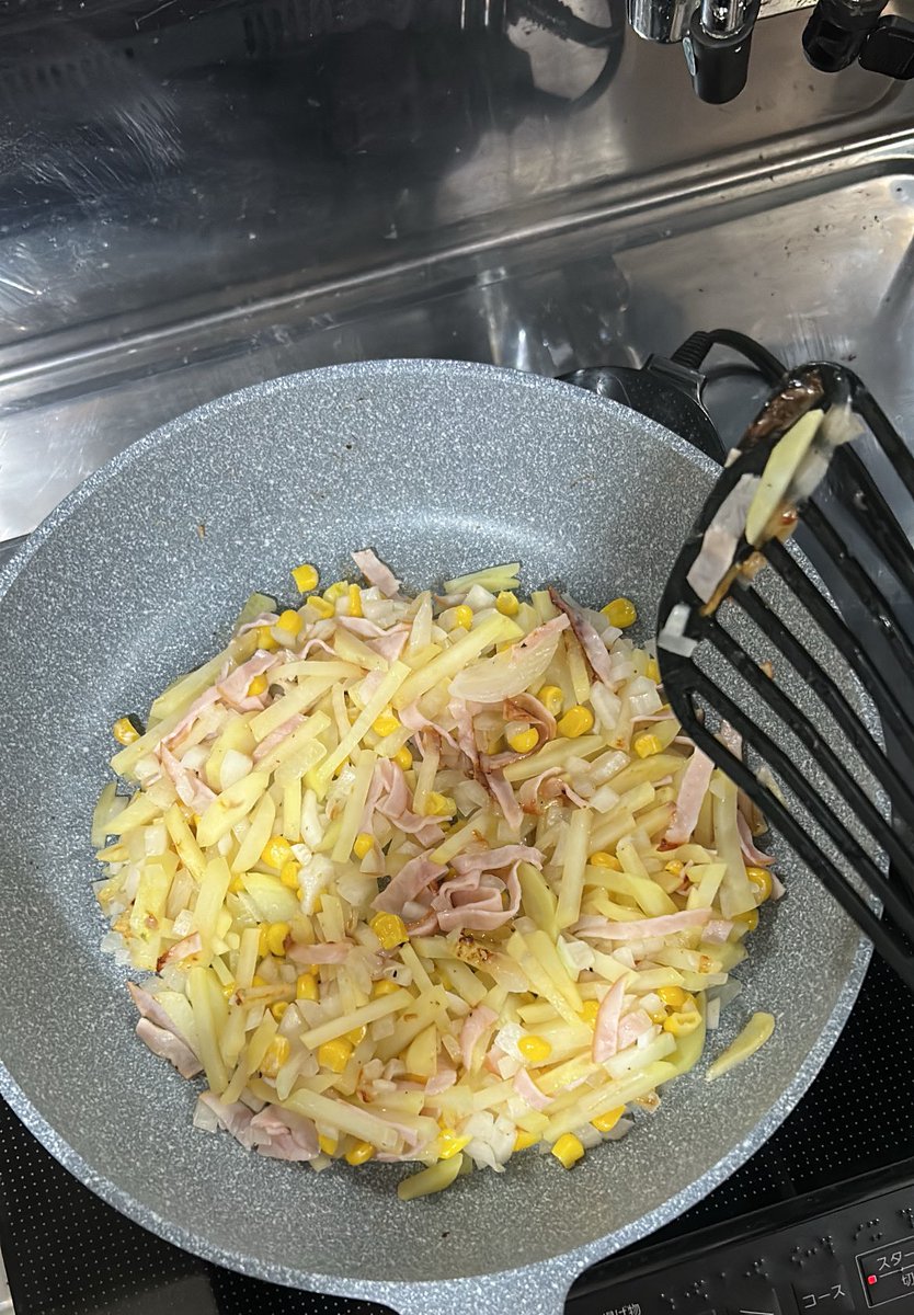 ガレットの予定だったのにな。
ひっくり返せないだけで作れないなんて、あまりにも情けない