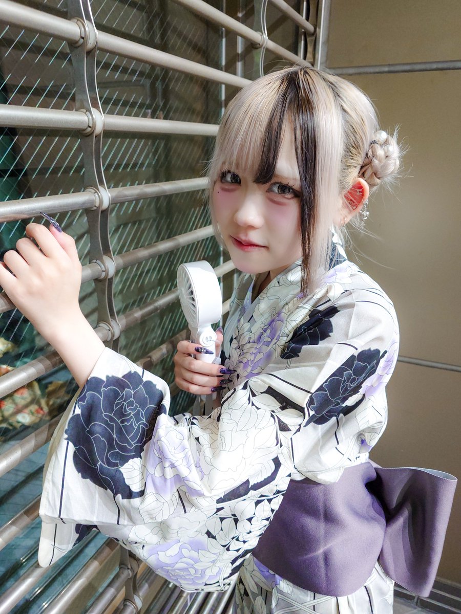 やればできる子!!＆瀬戸稀叶 合同浴衣撮影会👘
富山 某所
2025/08/02

紫宮しおり✝️💜
（やればできる子!!💮）

#紫宮しおり
#しおりおしでしょ 
#やればできる子
#やれでき