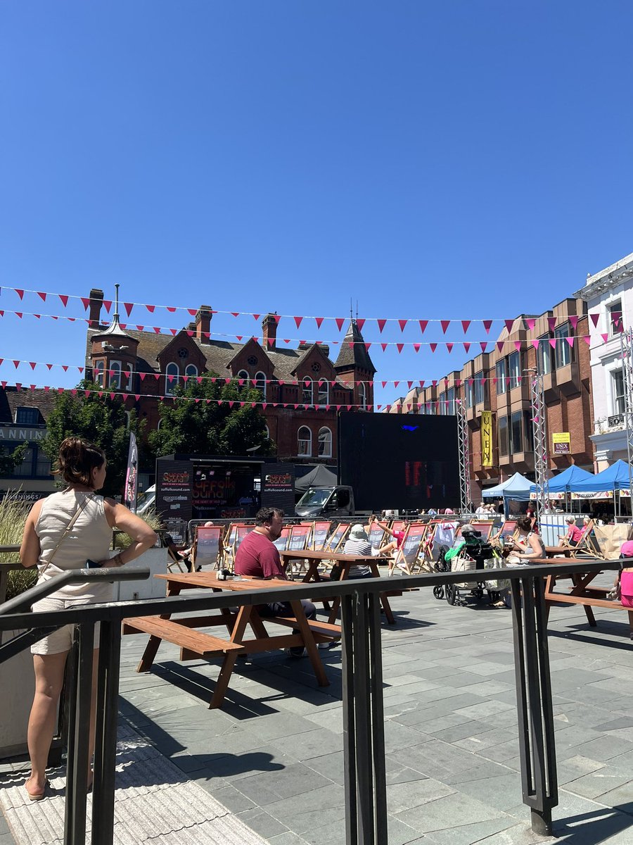 Fin Brown tweet media