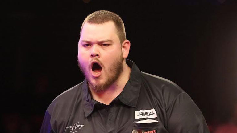 Rangers mad Aussie darts star reveals Ibrox obsession and the anthem he walks out to 🎯

dailyrecord.co.uk/sport/other-sp…