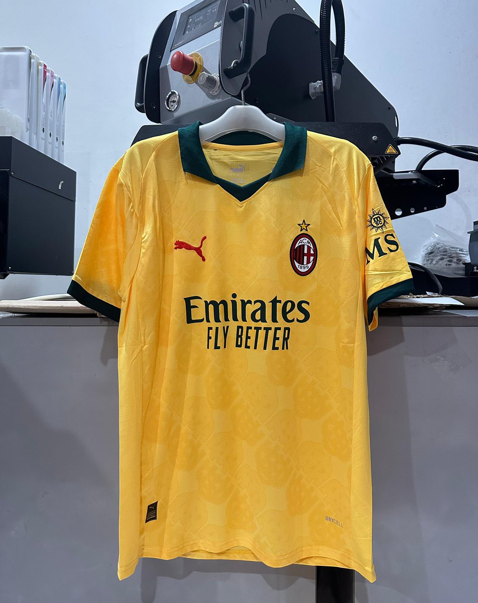 ig: RBSAPPAREL.2010 tweet media