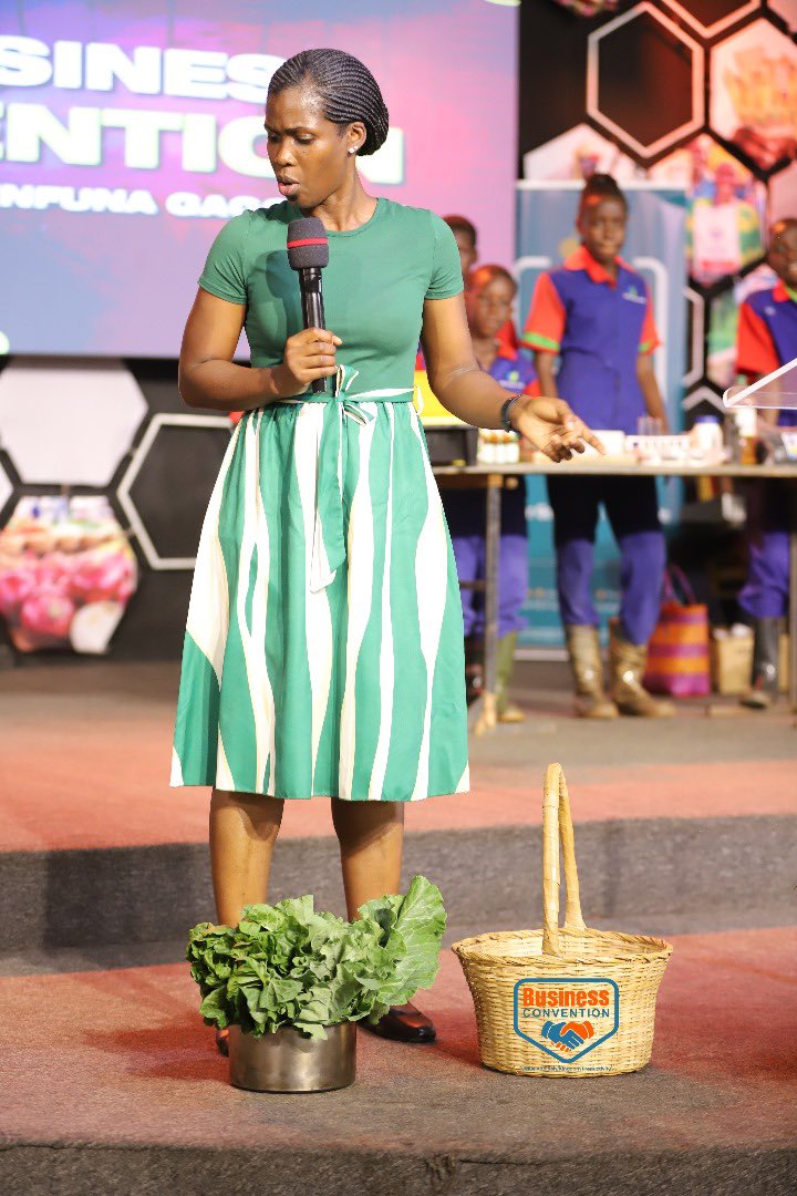 iRichardBusinge's tweet photo. Dr. Ema Naluyima adds | #BusinessConvention2025 ๐ฑ 'Value addition begins at the foundationโthe soil. Elevate potential by investing where it all starts.' ๐ Victory Christian Centre, Ndeeba #Sustainability #BusinessGrowth https://t.co/0WuwJL6osk