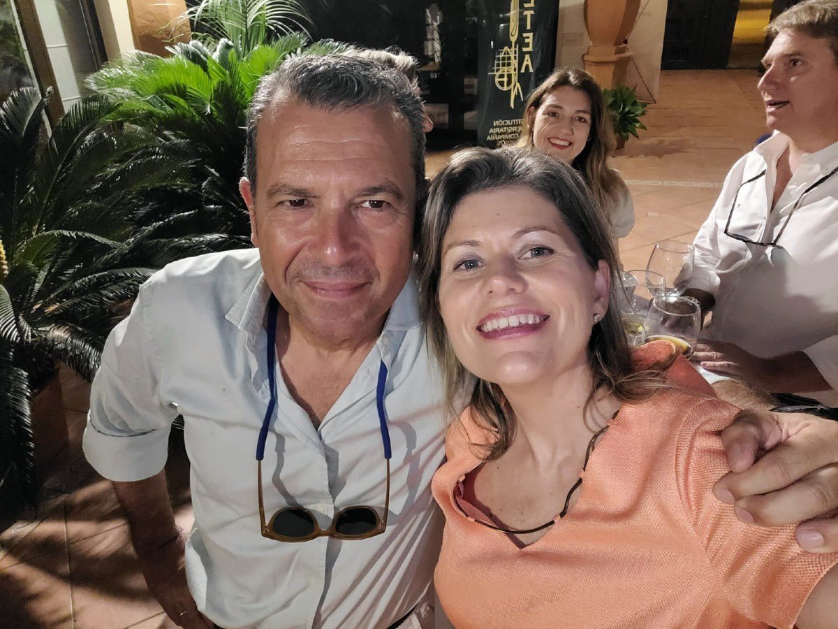 AaaaEtea's tweet photo. 📅 ¿Te gustaría volver a participar en nuestras asambleas y eventos?

Este octubre tendremos una nueva convocatoria para todos los alumni. ¿Qué temas consideras que deben estar en la agenda? ¿Emprendimiento, innovación social, nuevas tecnologías? https://t.co/JroQBpcRNR