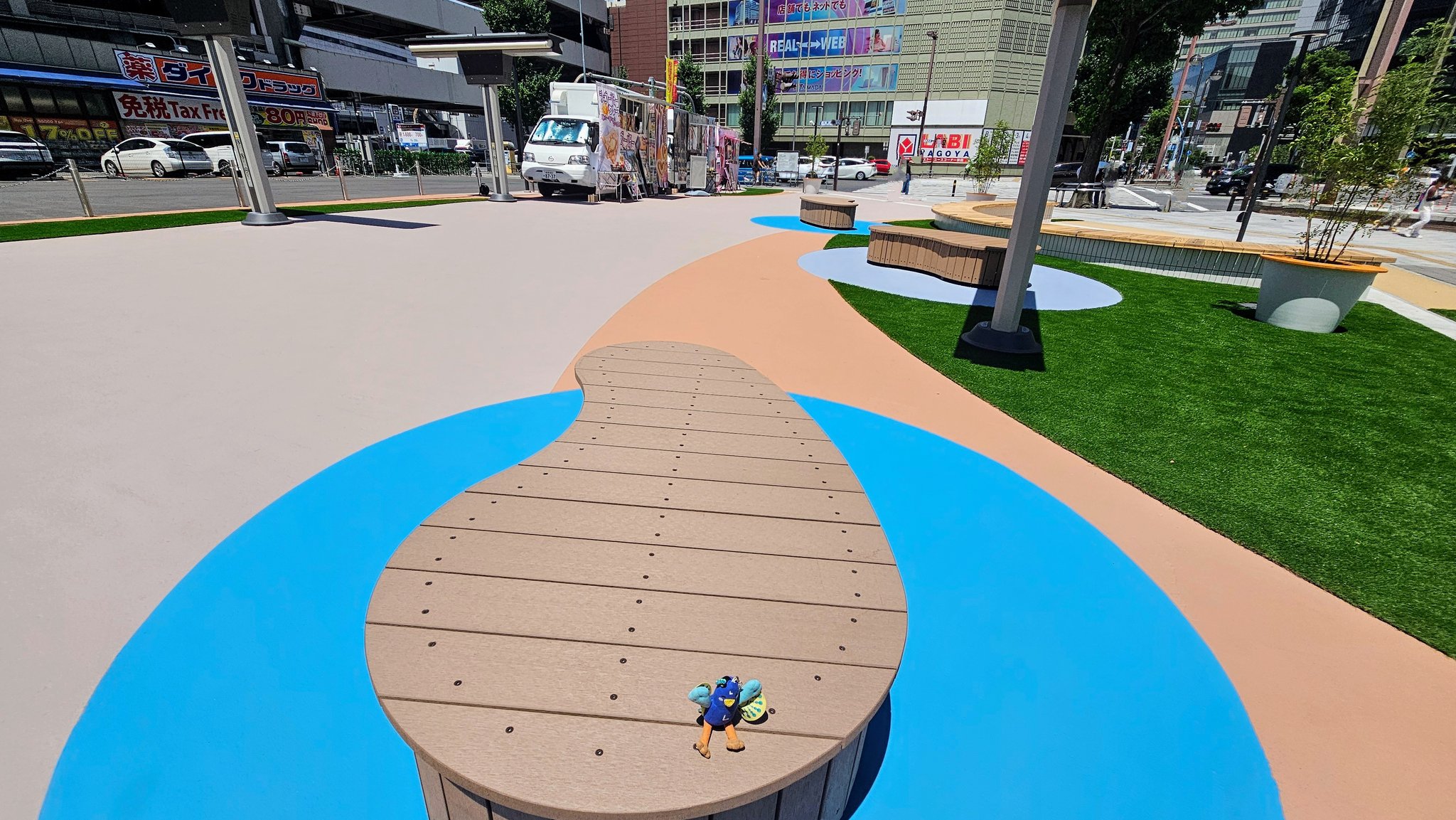 クジャック　名鉄レジャック レジャック跡地に都市型広場 名鉄都市開発、あすオープン（中部