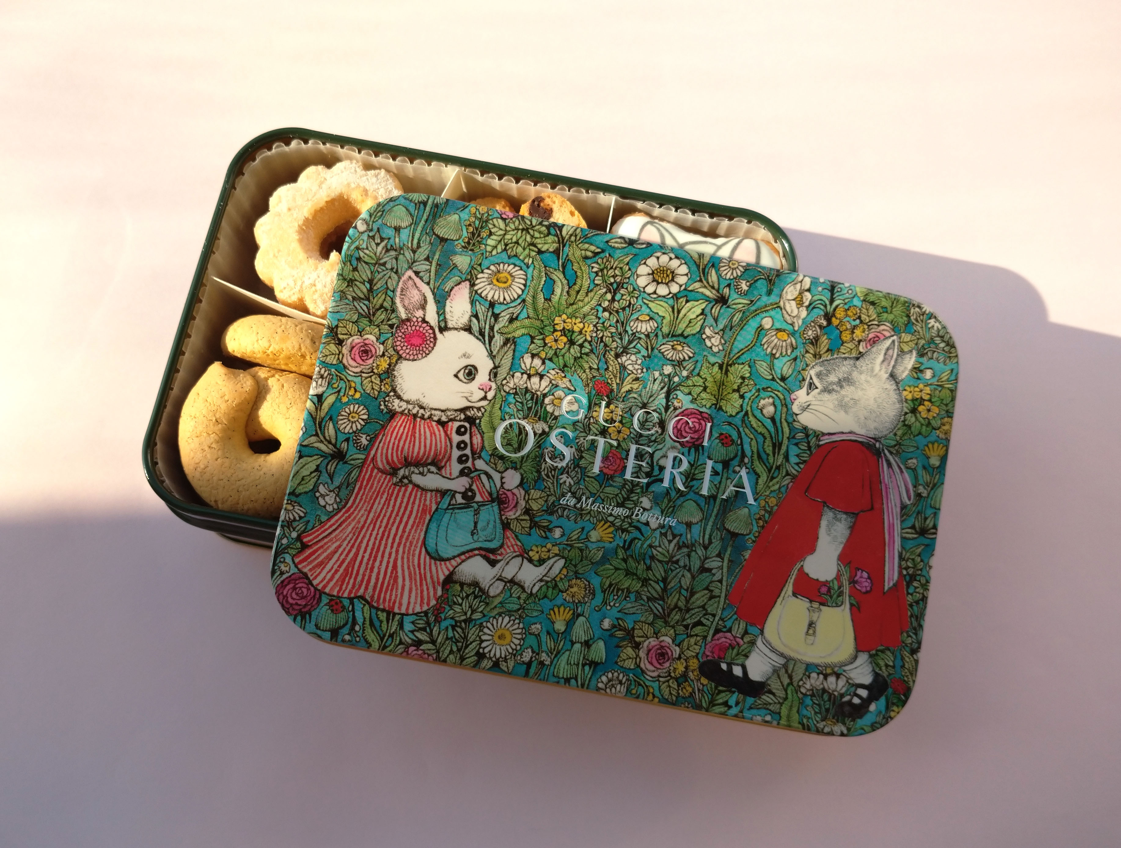 ヒグチユウコさんの花瓶、mck様の専用です。 ヒグチユウコさんの花瓶、mck様の専用です。