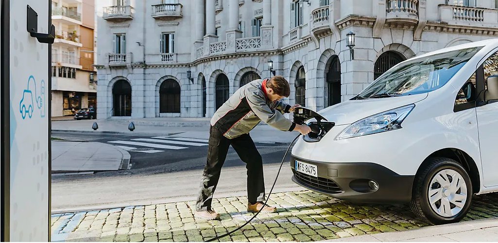 La planificación de viajes de #vehículos eléctricos conlleva una serie de retos de gestión diferentes. En este post, te contamos todo lo que necesitas saber a la hora de planificar tus rutas con #EV: loom.ly/leAmGbw