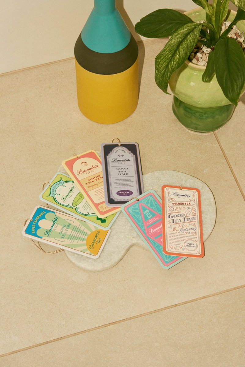 「GOOD TEA TIME」シリーズのペーパーフレグランス。6つの香りに合わせたデザインは、お部屋のインテリアとあわせて楽しむのにもおすすめです🫖

お部屋や玄関、クローゼットなど空間のお好きなところに吊り下げてお使いください♪

#ネイチャーラボ