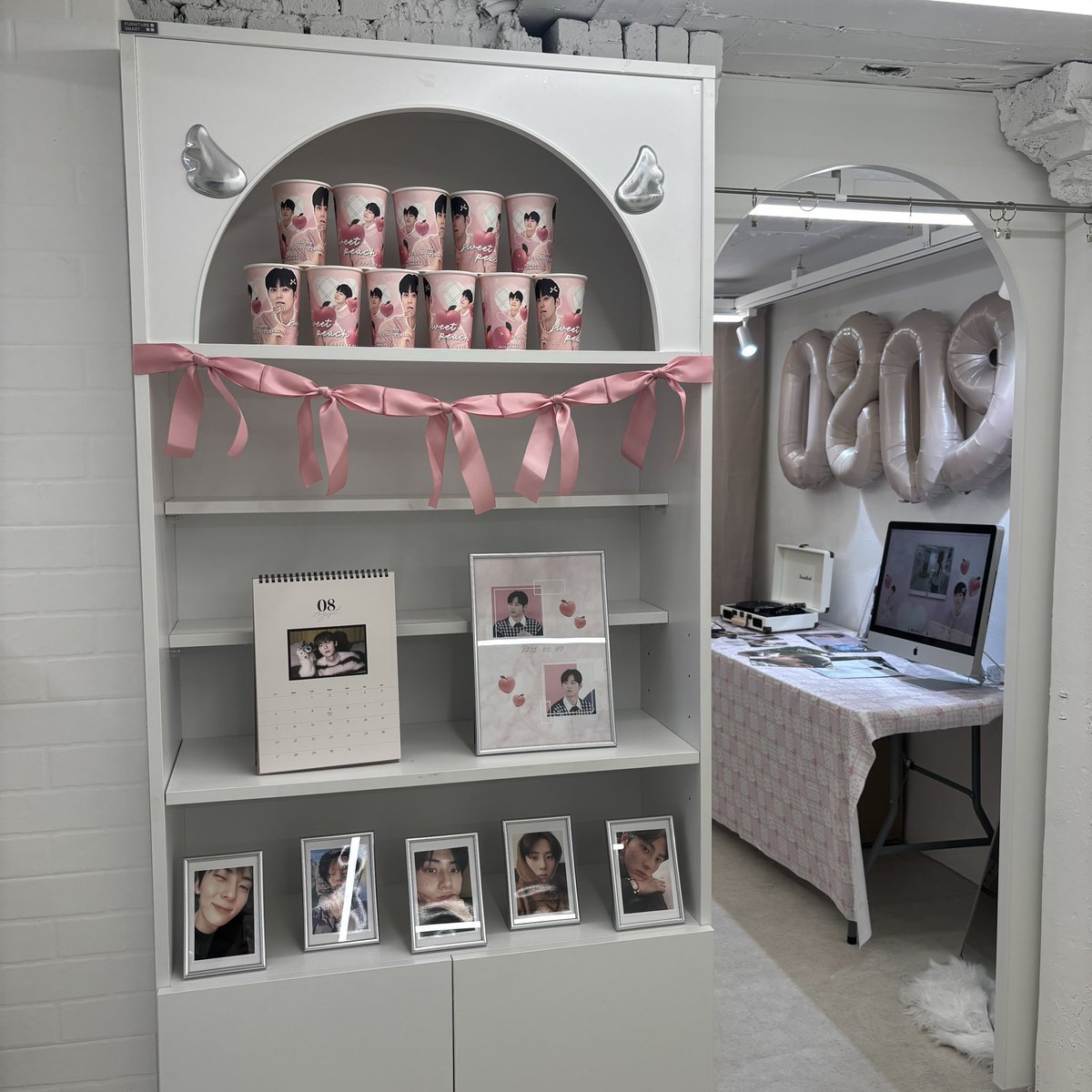 sweetpeach_0809's tweet image. ⠀
𝘀𝘄𝗲𝗲𝘁 𝗽𝗲𝗮𝗰𝗵🍑
⠀
영업중입니당~!!
황도대장으로 가득한 공간으로 놀러오세요오🫶🏻🧡
⠀
 #sweet_peach__0809
 #온리황도대장_생일축하해
 #황민현 #HWANGMINHYUN
⠀