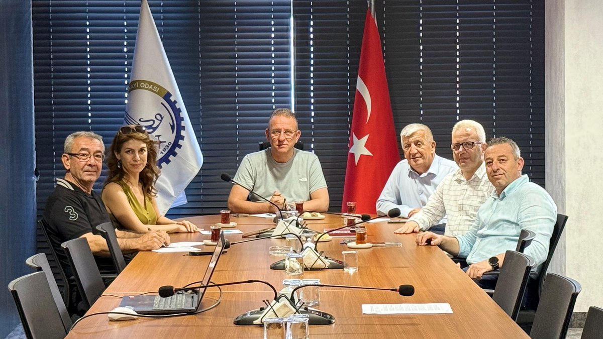 🎓🤝 Odamızda, Milletvekilimiz Mehmet Demir, Yönetim Kurulu Başkanımız Davut Efe ve Tavşanlı Uygulamalı Bilimler Fakültesi yöneticileriyle eğitim ve sanayi iş birliği üzerine görüştük.

👏 Destekleri için milletvekilimize teşekkür ediyoruz .