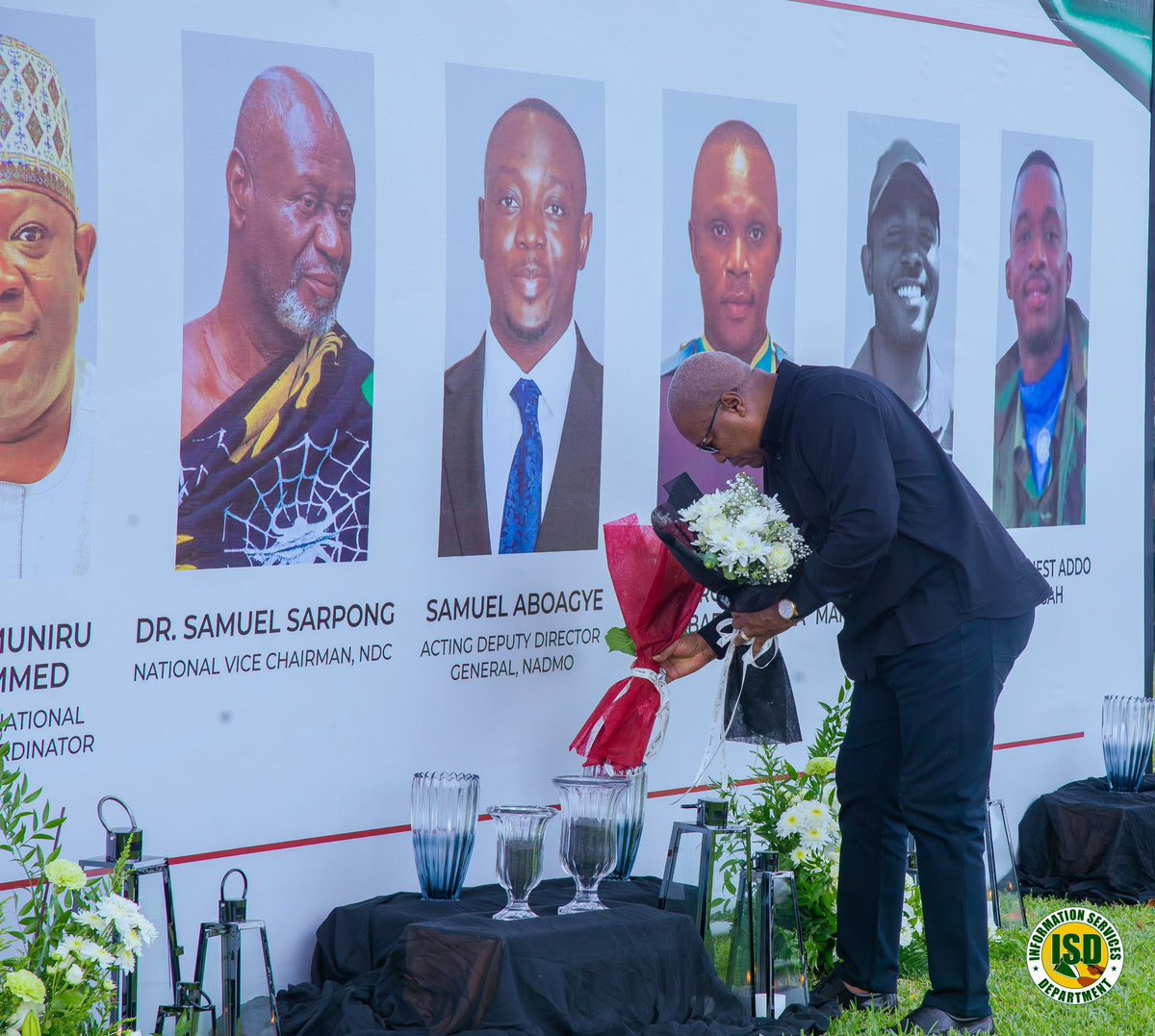 Let our words be of Comfort and Kindness.    ~H. E John Dramani Mahama.

May the souls of this heros rest in peace.