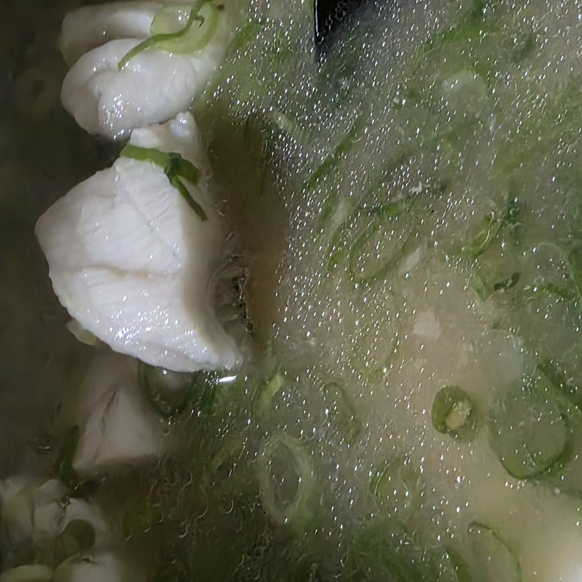 n_elfi_r's tweet image. この前念願のクエ釣れた〜🫶
嬉しすぎた🥺🥺
何回も行った甲斐あった🫶
クエ鍋はアラがクソほどうまいしその後味噌汁したけどもー最高😏