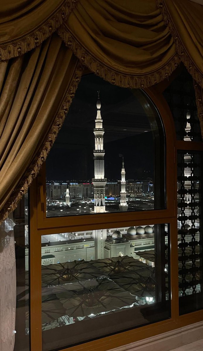 "
،
يؤخرها الله عليڪ ليفاجئـڪ بالذي هو أحبُ

         إليــــــ🩷ـــــــڪَ♡🌸

اطمئن  ..

سَيُدَبِّرُهَا اللهُ لك مِنْ حَيْثُ لا تَدْرِي  💙

..

#جمعه_طيبه_مباركه