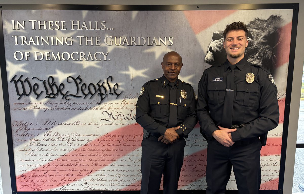 This week, Bellevue Police welcomed Officer Latourelle to the agency! 

Now that he's graduated from the Academy, Latourelle will now head to BPD for his Bellevue-specific training. You'll see him in your neighborhood real soon. 
 
Congrats on your achievement, Officer!