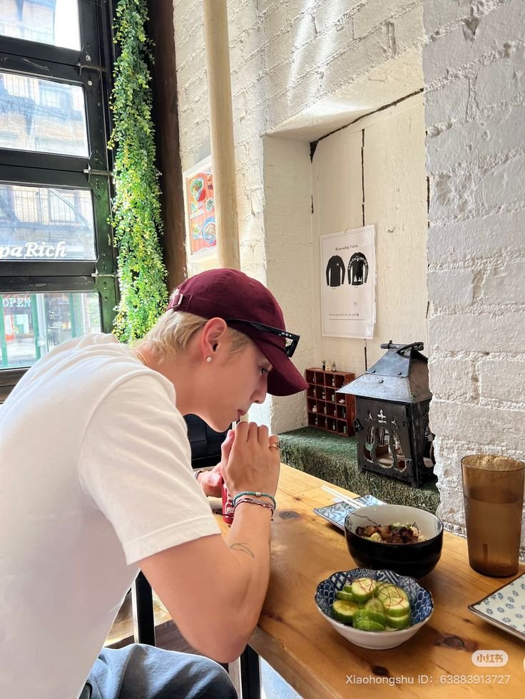 𝐃𝐇𝐄𝐎. tweet media