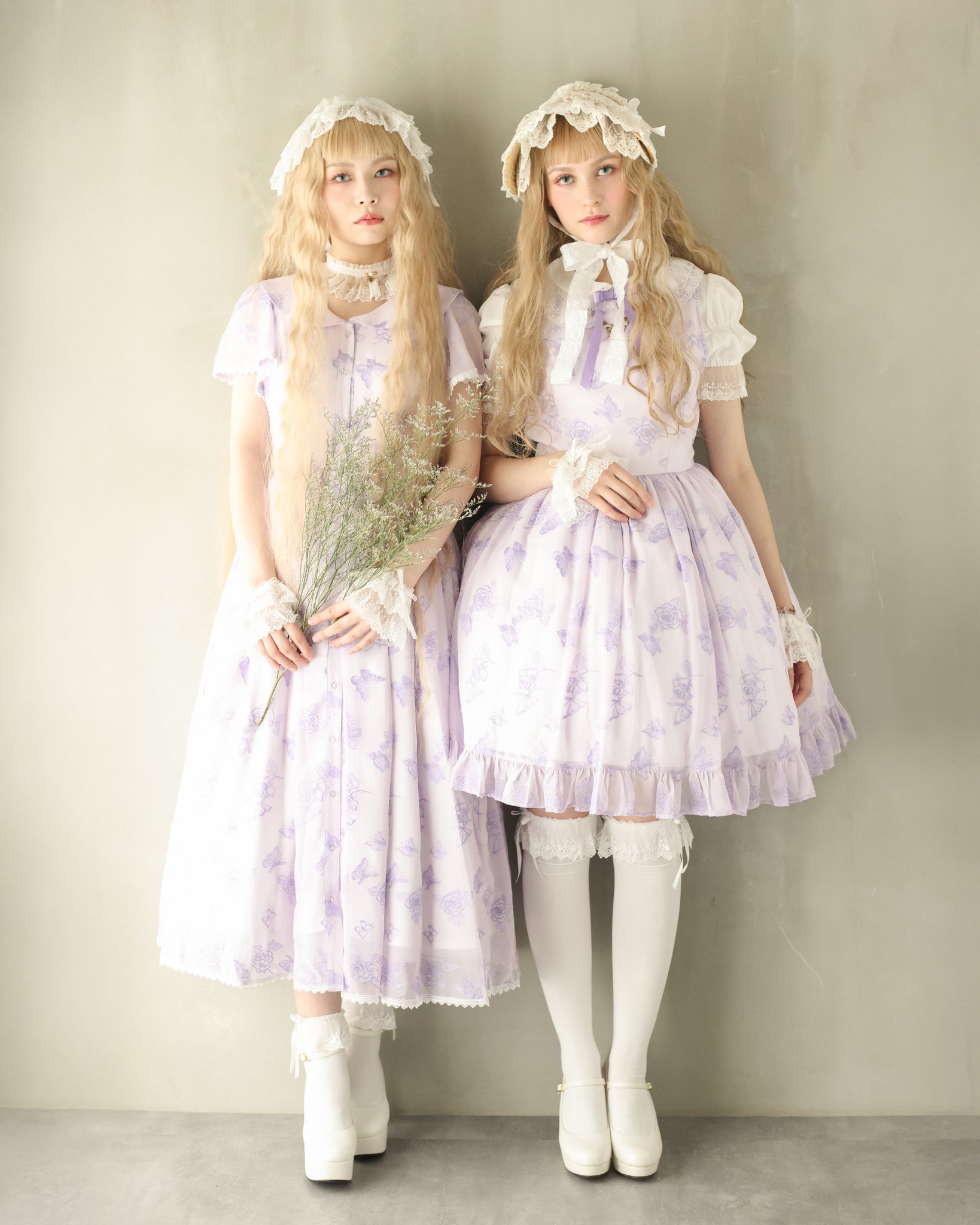 MONET、TRAVERS LES ROSES、海外版超希少レゾネ、新品額付 Moi-même-Moitié on X: 