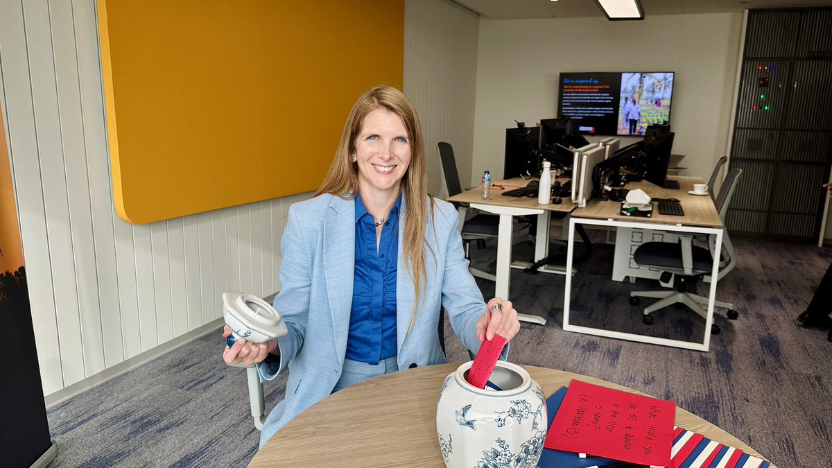 Jane Marriott tweet media