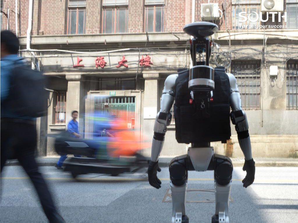 southinstrument's tweet image. July 15, 2025. @ The Bund, Shanghai, China. 
When AI robot meets laser scanning, new stories tell more. 
This time, South AI robot team took the mission for 3D reality reconstruction of the most typical ancient architecture, Shanghai Building.

#SOUTH #AIrobot #laserScanner #SLAM