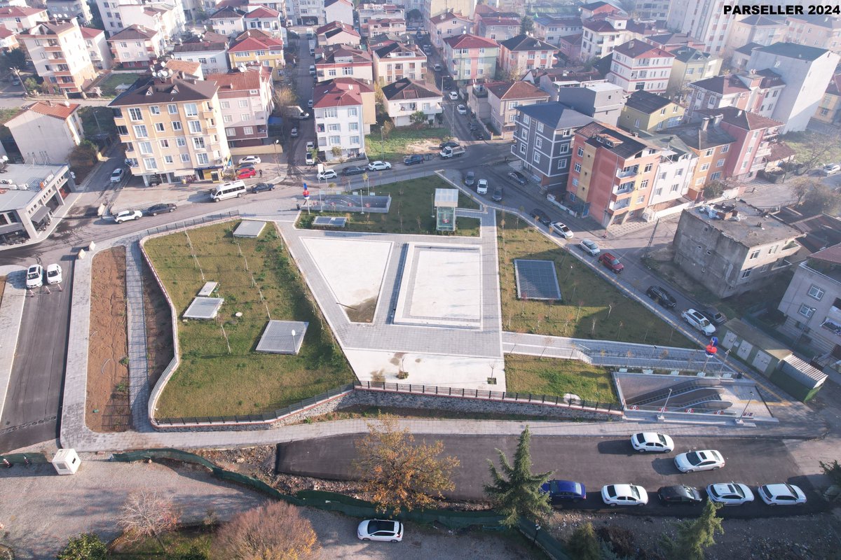 AKP'lilerin "Biz bitirmiştik, İmamoğlu sadece açılışını yaptı" dediği Dudullu-Bostancı Metrosu:

Öncesi       /       Sonrası