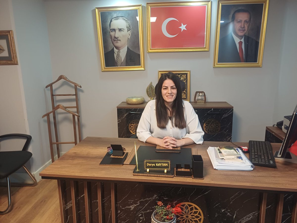 AK Kadın Çankaya (@akcankayakadin1) on Twitter photo İlçe Başkanlığımızda bugün nöbetçi Yürütme Kurulu Üyemiz Gizem GÜZEL dilek ve temennilerinizi dinlemek üzere hazır bulundu.✋🏻
Canla, başla ilk günkü heyecanla...
#SevdamızÇankaya
Birlikte daha güzel yarınlara
<a href="/tugbaisikercan/">Tuğba IŞIK ERCAN</a>
<a href="/akgul_aysel/">Aysel Koçak Akgül</a>
<a href="/deryakaytan8405/">Derya Kaytan</a> İlçe Başkanlığımızda bugün nöbetçi Yürütme Kurulu Üyemiz Gizem GÜZEL dilek ve temennilerinizi dinlemek üzere hazır bulundu.✋🏻
Canla, başla ilk günkü heyecanla...
#SevdamızÇankaya
Birlikte daha güzel yarınlara
<a href="/tugbaisikercan/">Tuğba IŞIK ERCAN</a>
<a href="/akgul_aysel/">Aysel Koçak Akgül</a>
<a href="/deryakaytan8405/">Derya Kaytan</a>