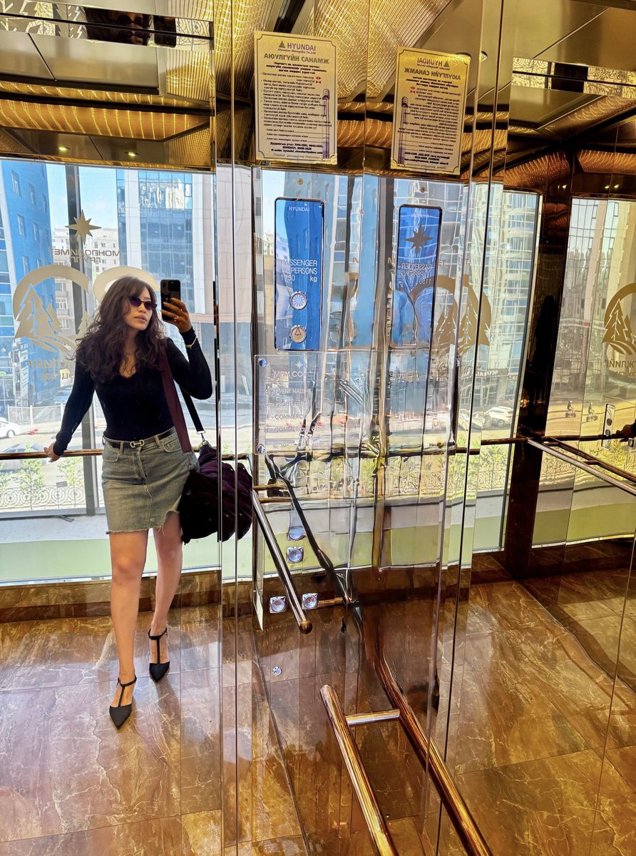 Бүгдээрээ нэг тийм хөнгөн амьдраарай
Хүлээлтгүй
Гомдолгүй
Цөхрөлгүй😌