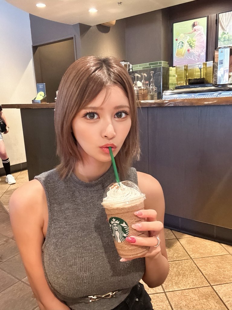 Gx0MV-vbsAANWxL?format=jpg&name=medium