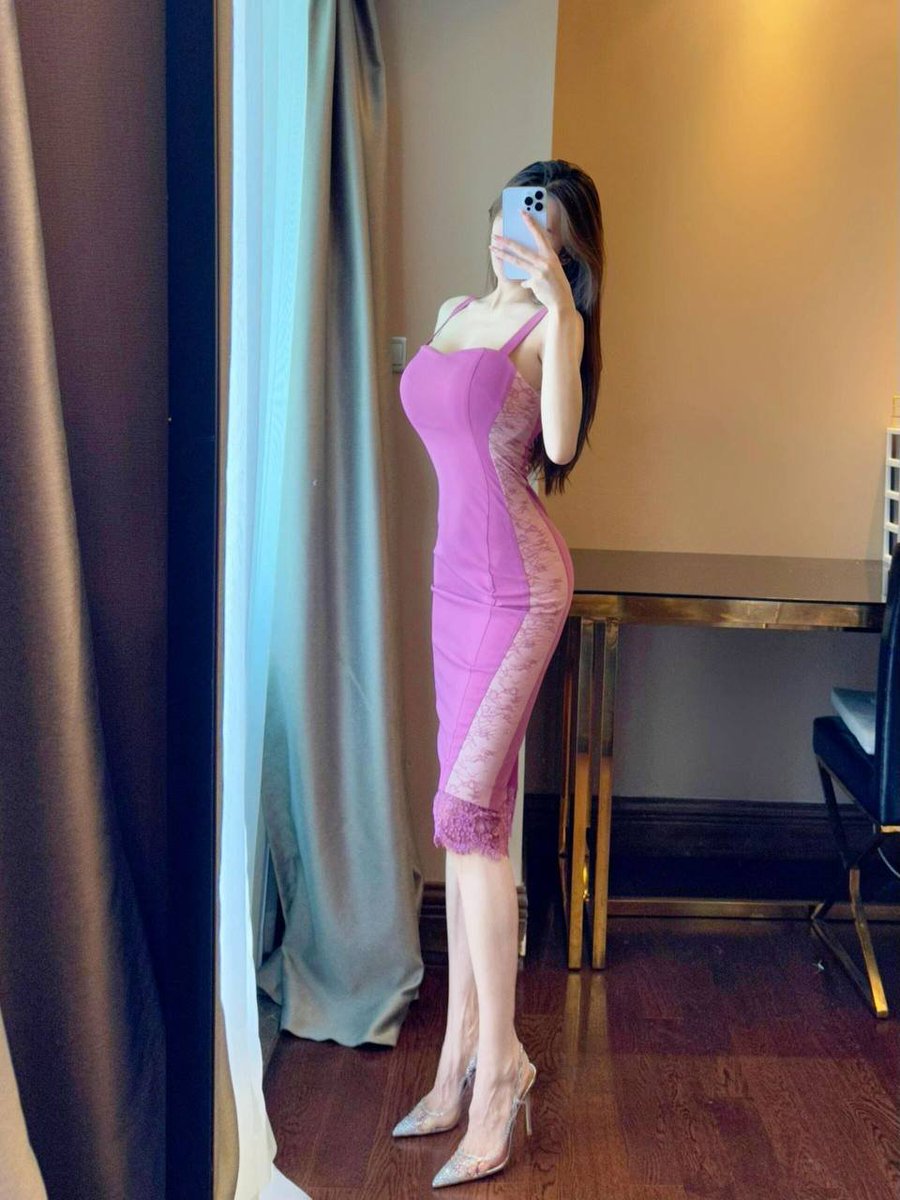 OnceInAWhile1's tweet image. 空姐的身材就是好啊