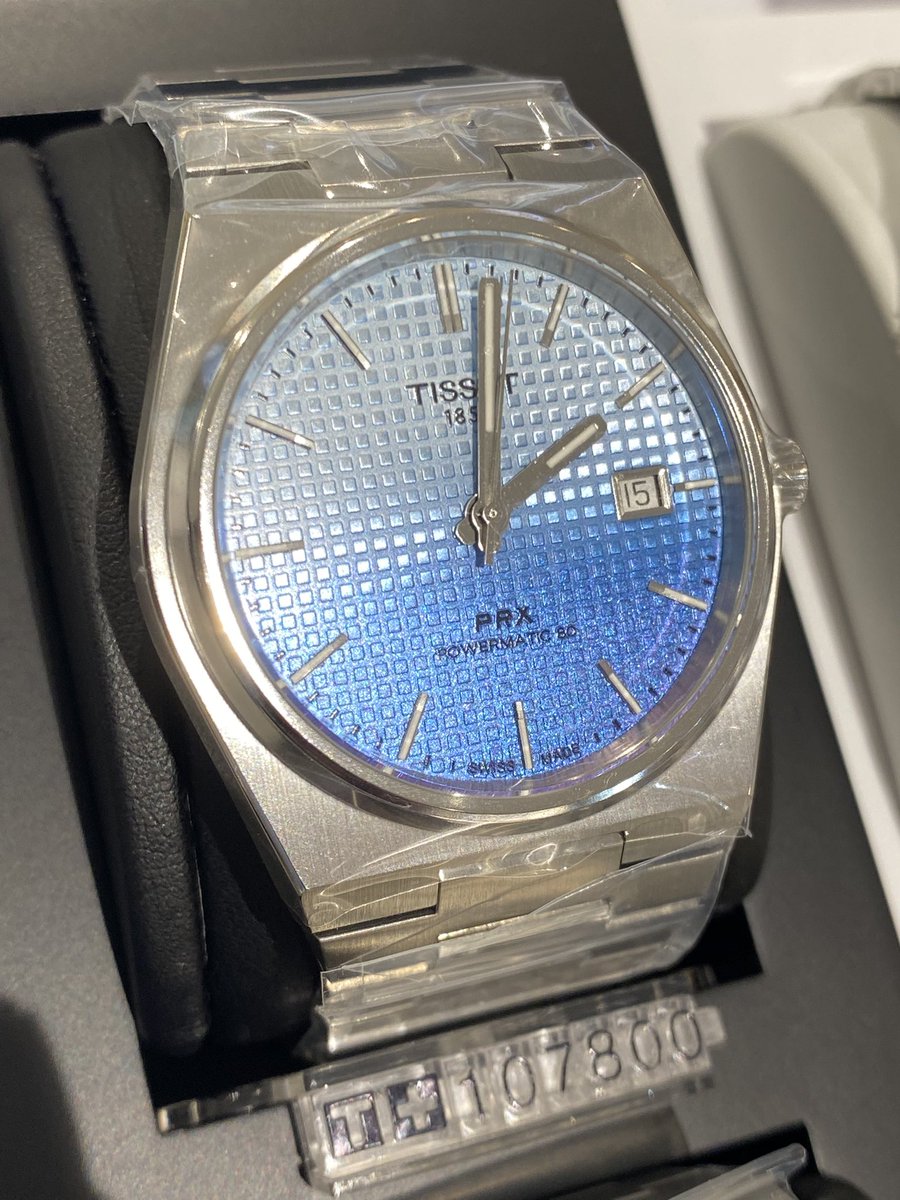 keiseitokeisaro's tweet photo. TISSOT 強化中‼️

人気のPRXシリーズも充実の品揃え☺️
新作PRCソーラーも入荷！
また、8月31日まで「Tタッチオリジナルギフトキャンペーン」も実施中です🤩
是非、店頭でご体感ください✨

皆さまのご来店をお待ち致しております。

#keiseitokeisaro 
#TISSOT
#Tタッチ https://t.co/TygAHGvsbv